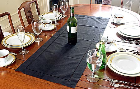 Table runner. Solid Black color. 16x36"